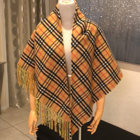 Authentic Burberry Check Scarf - Picture 5 of 9